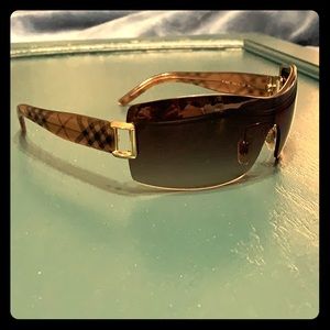 Burberry sunglasses